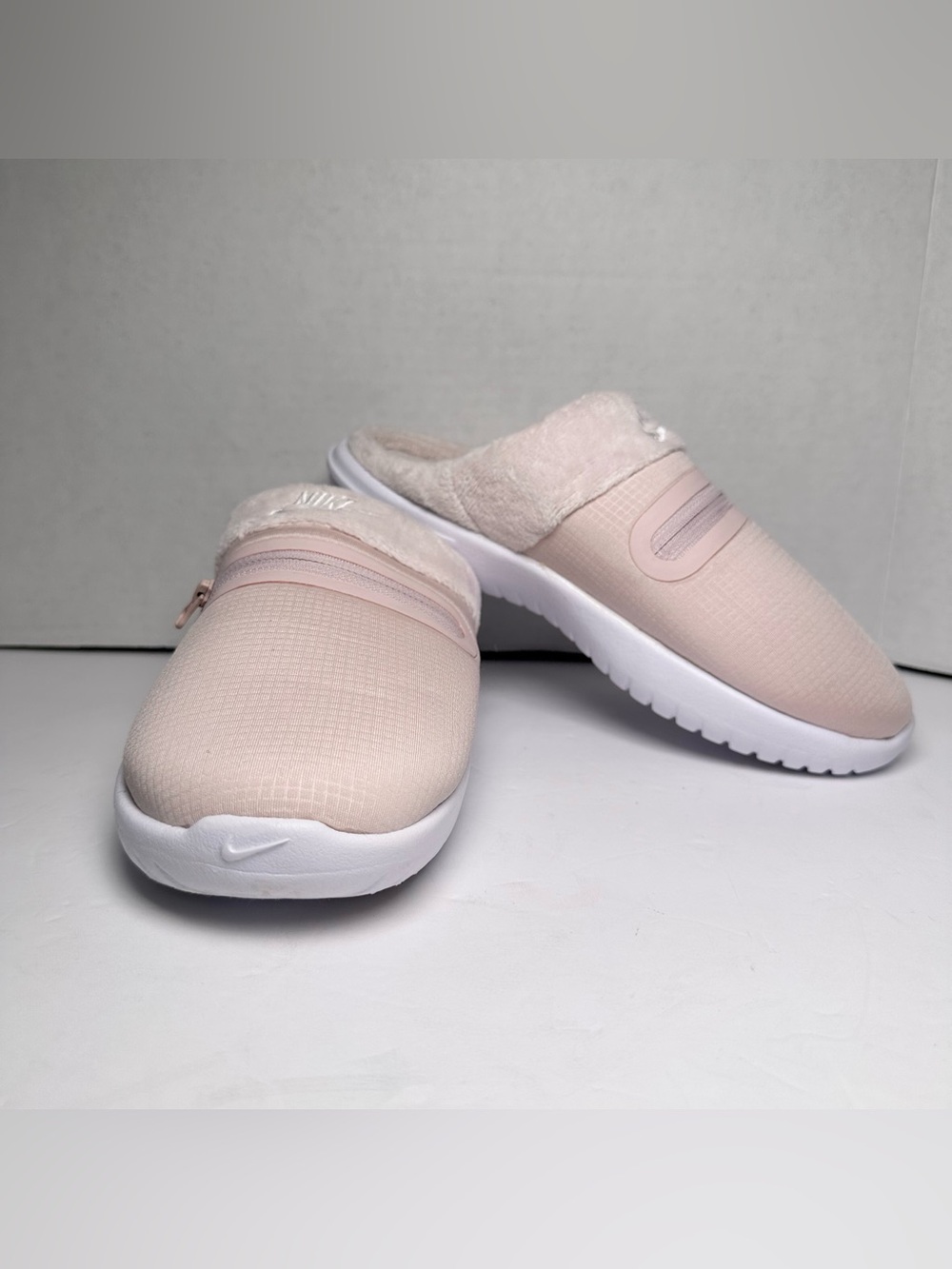 Nike Womens Burrow Slipper Size 6 Barely Rose Pink Plush SlipOn Mule Lounge Shoe